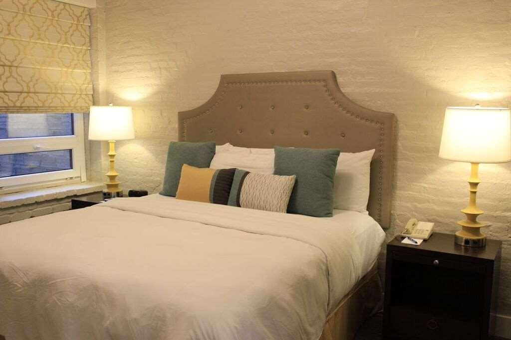 The Mark Spencer Hotel Portland Room photo